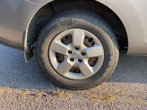 Used 2010 Nissan Rogue S FWD image 7