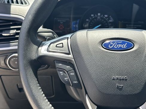 Used 2016 Ford Edge SEL w/ Equipment Group 201A FWD image 29