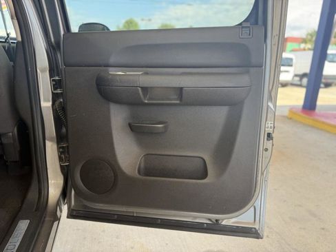 Used 2009 Chevrolet Silverado 1500 LT w/ Regional Value Package image 20