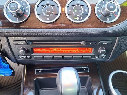 Used 2009 BMW Z4 sDrive30i image 23