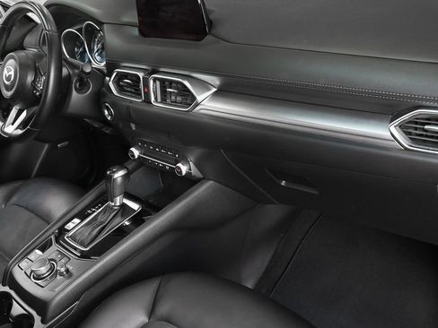 Used 2019 MAZDA CX-5 Touring FWD image 16
