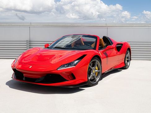 Used 2023 Ferrari F8 Tributo RWD image 1
