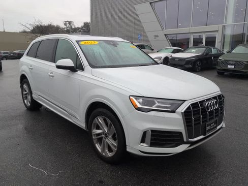 Used 2023 Audi Q7 2.0T Premium w/ Towing Package image 4