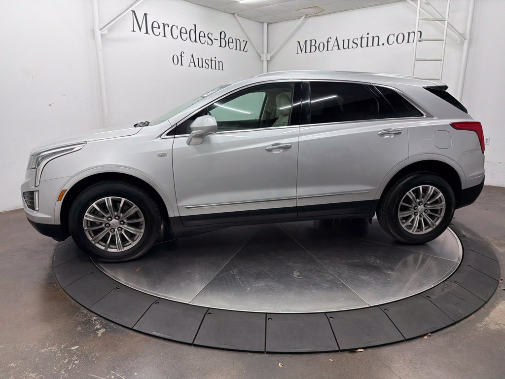 Used 2017 Cadillac XT5 Luxury FWD image 4
