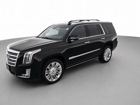 Used 2017 Cadillac Escalade Platinum AWD/4WD image 8