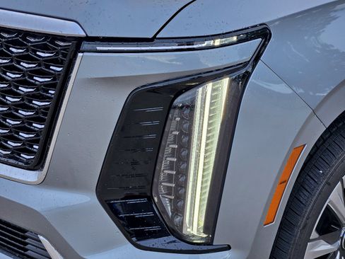 New 2026 Cadillac Escalade Luxury w/ Touring Package AWD/4WD image 5