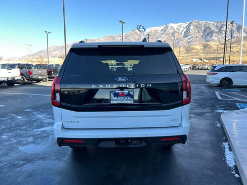 New 2026 Ford Expedition Max Active image 10