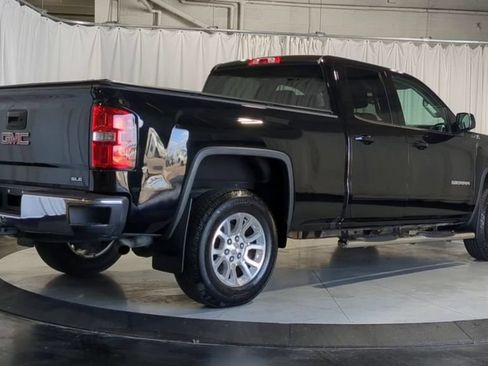 Used 2019 GMC Sierra 1500 SLE w/ SLE Value Package AWD/4WD image 10