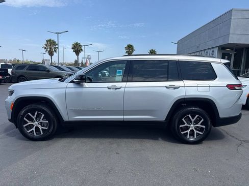 Used 2025 Jeep Grand Cherokee L Limited RWD image 4