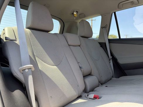 Used 2012 Toyota RAV4 4WD w/ Upgrade Value Pkg image 23