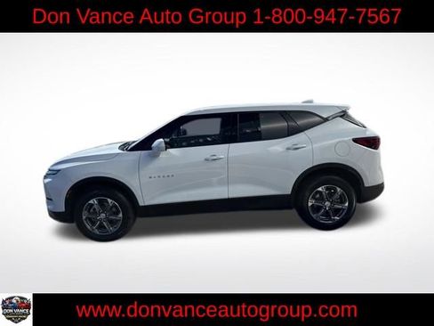 Used 2023 Chevrolet Blazer LT image 3