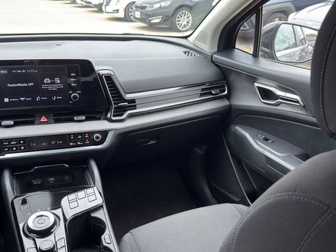 Certified 2023 Kia Sportage LX image 29