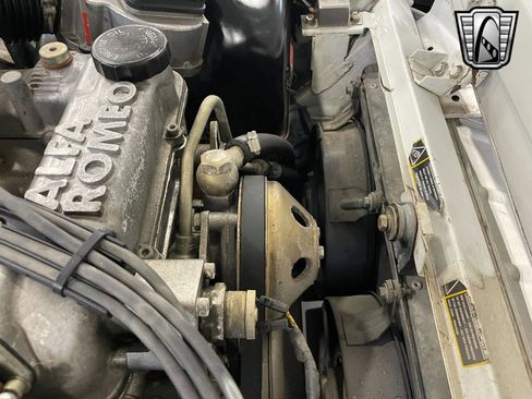 Used 1991 Alfa Romeo Spider Veloce image 13