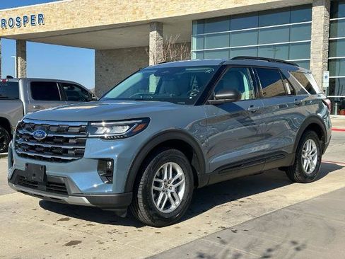 New 2026 Ford Explorer Active w/ Active Comfort Package RWD image 7