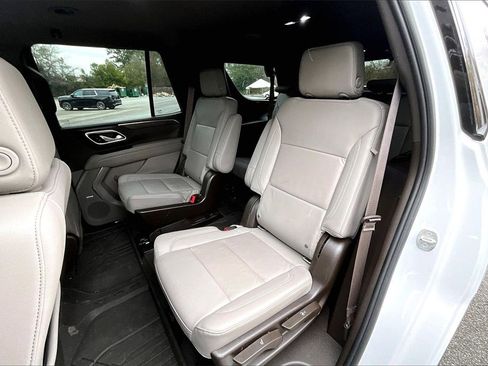 Certified 2021 Chevrolet Tahoe Z71 w/ Luxury Package image 20