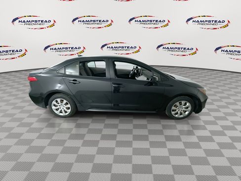 Used 2020 Toyota Corolla LE image 9