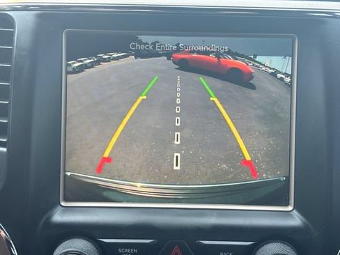 Used 2017 Jeep Grand Cherokee Limited AWD/4WD image 32