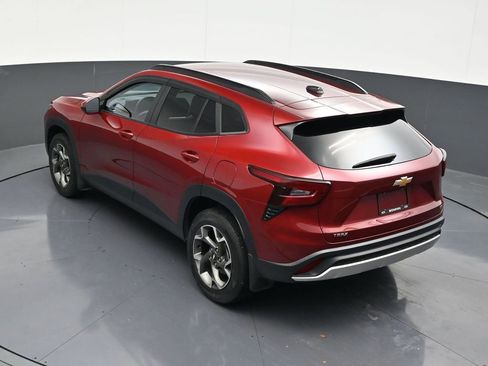 Used 2024 Chevrolet Trax LT image 23