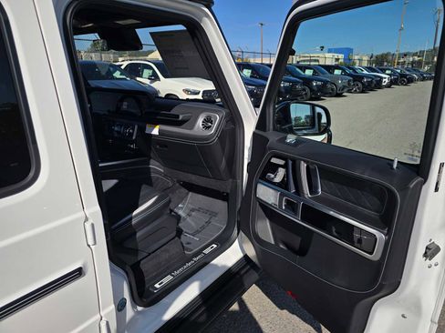 New 2026 Mercedes-Benz G 550 image 12