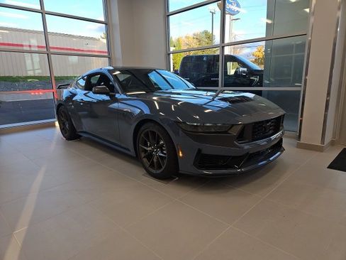 New 2025 Ford Mustang Dark Horse image 2