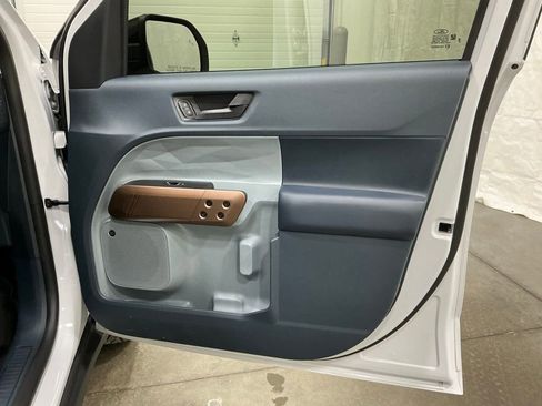 Used 2024 Ford Maverick Lariat w/ FX4 Off-Road Package image 31