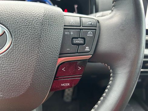 Used 2025 Toyota Camry SE FWD image 20