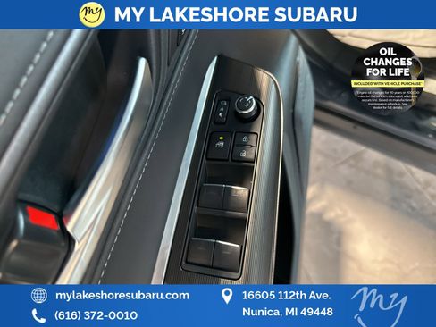Used 2024 Toyota Venza XLE AWD/4WD image 22