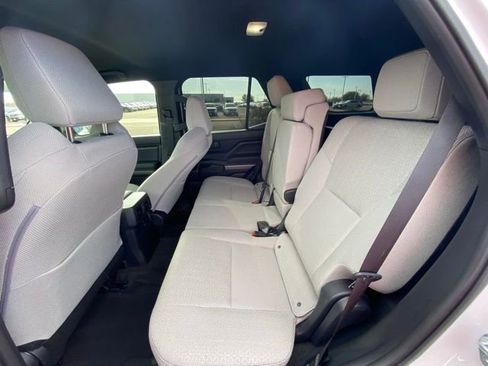 Used 2025 Toyota 4Runner SR5 image 18