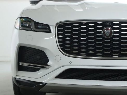 Used 2021 Jaguar F-PACE S image 7