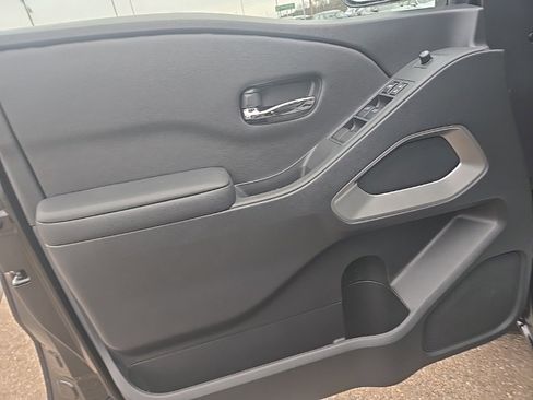 New 2026 Nissan Frontier SV image 12