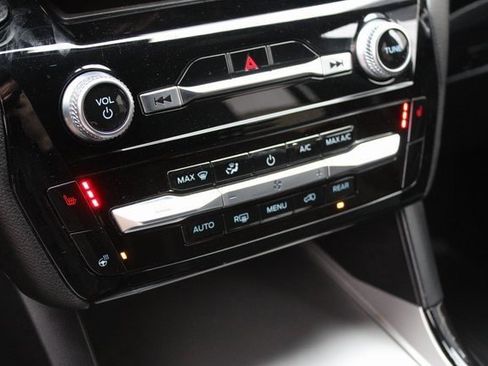 Used 2022 Ford Explorer ST image 25