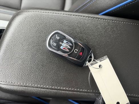 Used 2024 Buick Envista Sport Touring w/ Experience Buick Package image 53