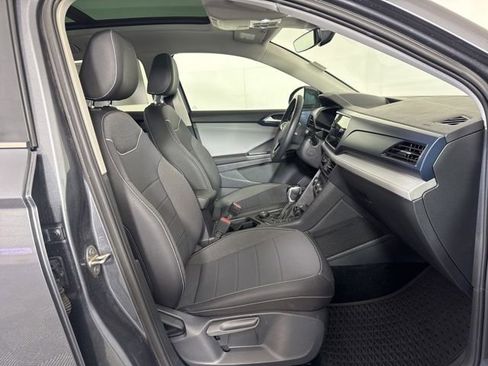 Certified 2024 Volkswagen Taos SE AWD/4WD image 4
