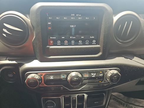 Used 2022 Jeep Wrangler Unlimited Sport AWD/4WD image 5