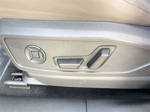 Used 2025 Audi Q5 Premium Plus image 22