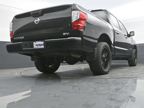 Used 2021 Nissan Titan SV w/ SV Convenience Package RWD image 44