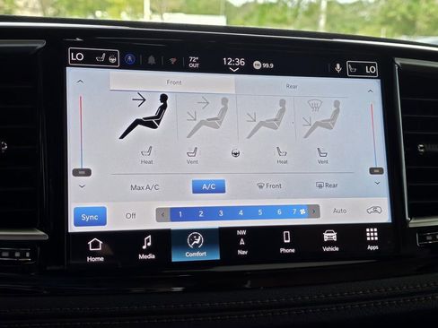 New 2026 Chrysler Pacifica Pinnacle w/ Trailer Tow Group image 27