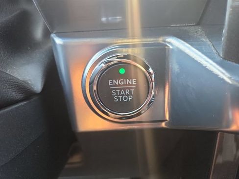 Used 2022 Ford F150 Lariat AWD/4WD image 19