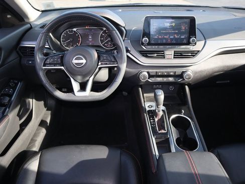 Certified 2024 Nissan Altima 2.5 SR FWD image 17