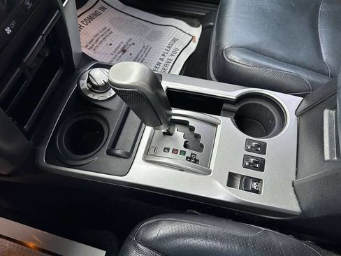 Used 2011 Toyota 4Runner Limited image 18