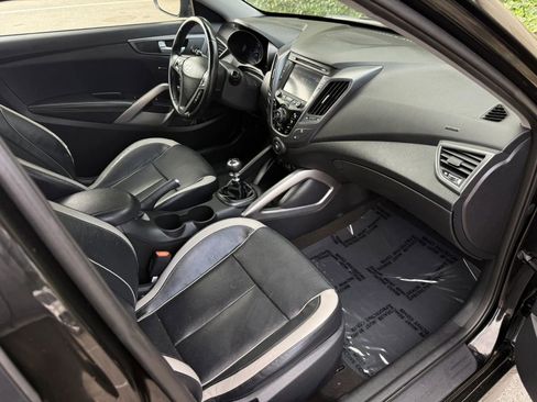 Used 2015 Hyundai Veloster Turbo FWD image 41