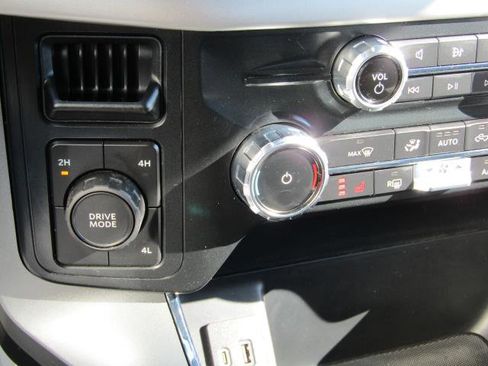 Certified 2022 Ford F150 XLT w/ Equipment Group 302A High image 28