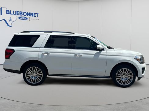 Used 2023 Ford Expedition Limited AWD/4WD image 4