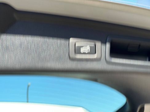 Used 2018 Subaru Forester 2.5i Limited AWD/4WD image 36