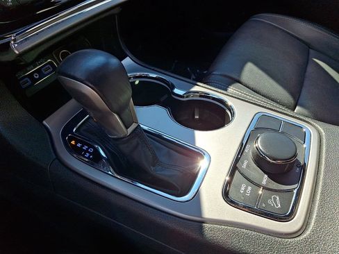 Used 2021 Jeep Grand Cherokee Limited w/ Quick Order Package 2GK 80th AWD/4WD image 15