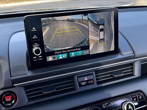 Used 2025 Honda Pilot Elite image 27