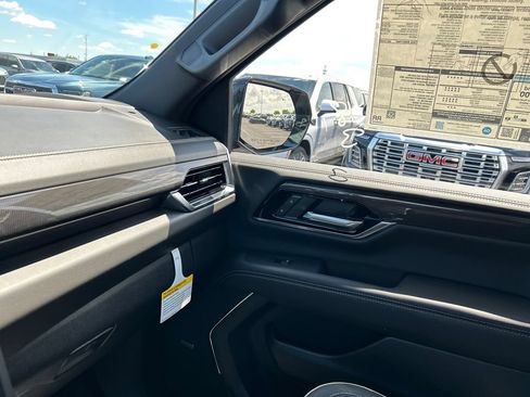 New 2026 GMC Yukon Elevation w/ Elevation Premium Package AWD/4WD image 29