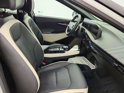 Used 2023 Kia EV6 GT-Line image 24