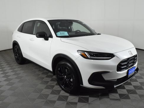 New 2026 Honda HR-V Sport image 4