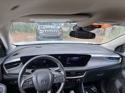 Used 2025 Buick Encore GX Preferred FWD image 34